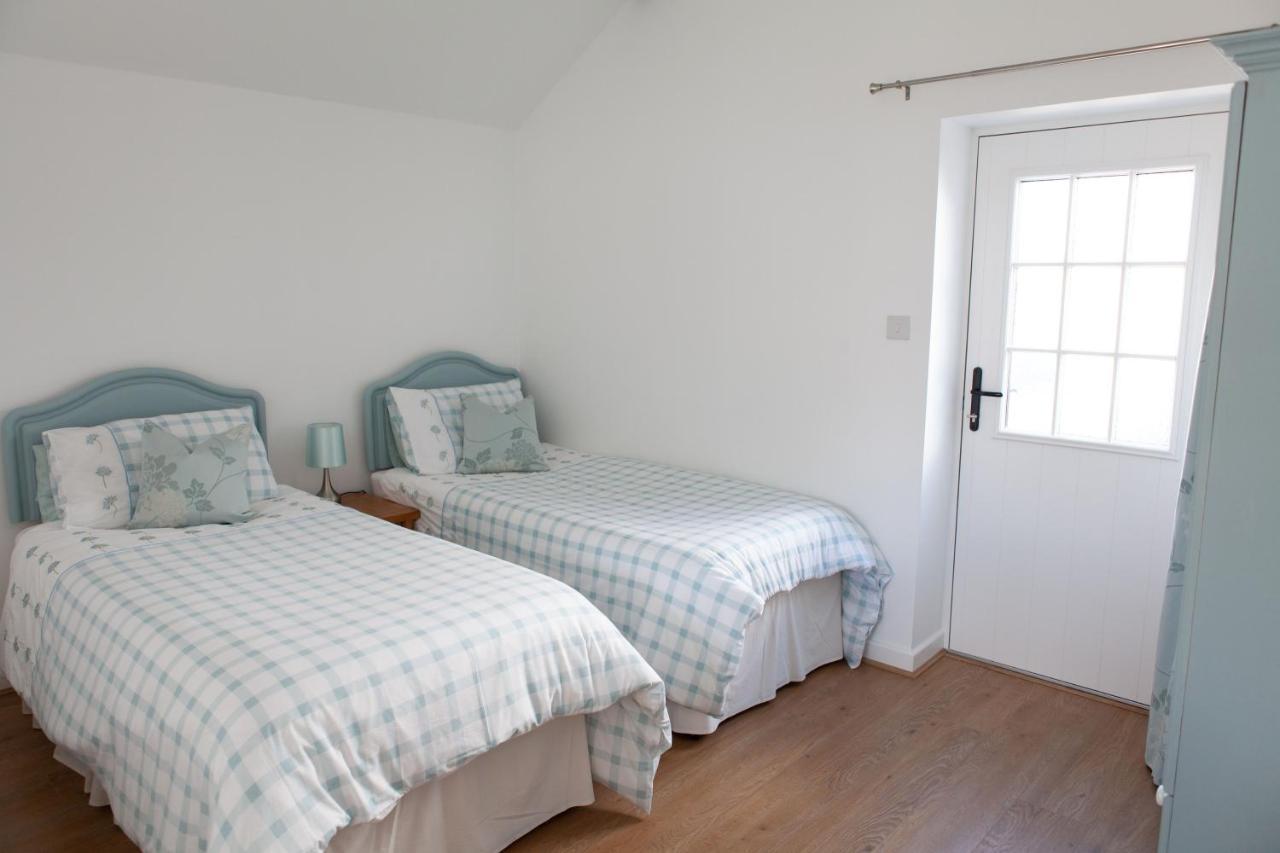 Elm Cottage Touring Park Whitegate  Exterior photo
